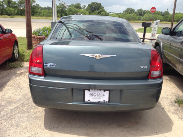 2006 Chrysler 300 Base