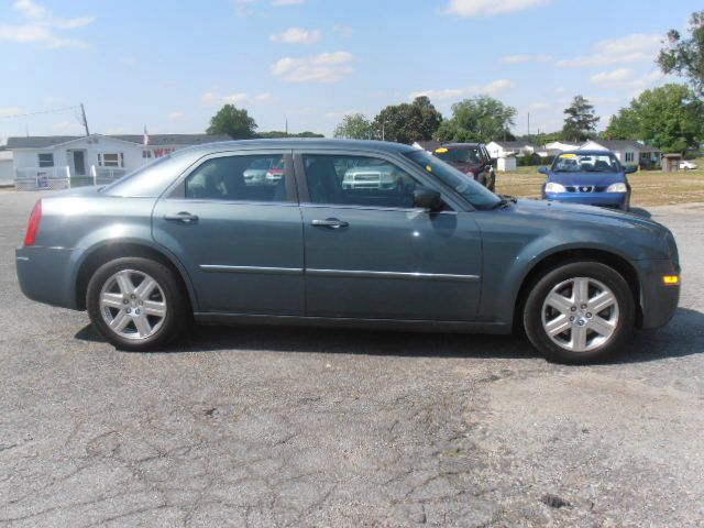 2006 Chrysler 300 GT Premium