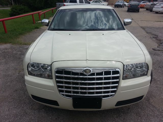 2006 Chrysler 300 Base