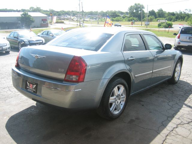 2006 Chrysler 300 GT Premium