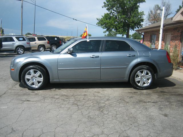 2006 Chrysler 300 GT Premium