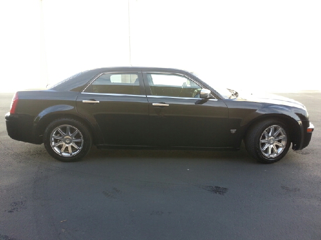 2006 Chrysler 300 Regular Cab