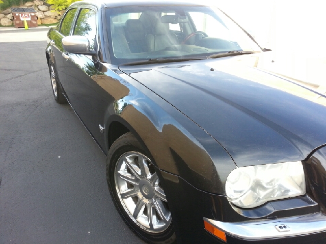 2006 Chrysler 300 Regular Cab