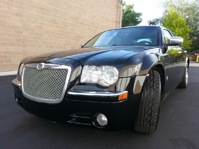 2006 Chrysler 300 Regular Cab