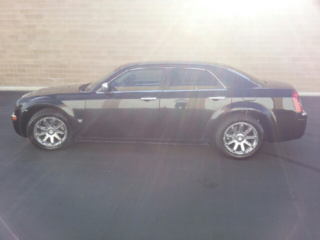 2006 Chrysler 300 Regular Cab