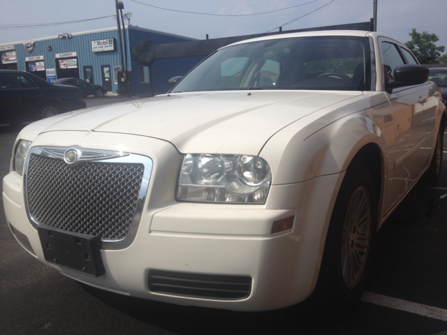 2006 Chrysler 300 Base