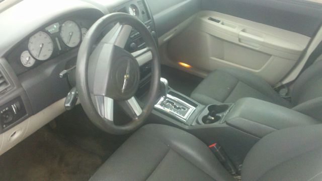 2006 Chrysler 300 Base