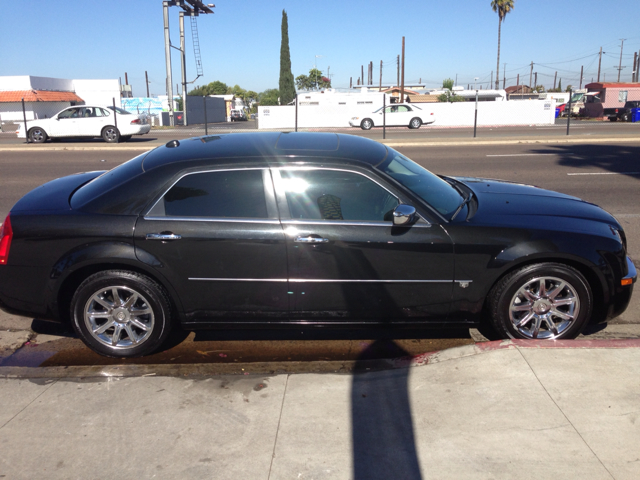 2006 Chrysler 300 Regular Cab