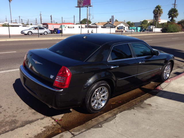 2006 Chrysler 300 Regular Cab