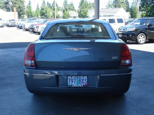 2006 Chrysler 300 3.5