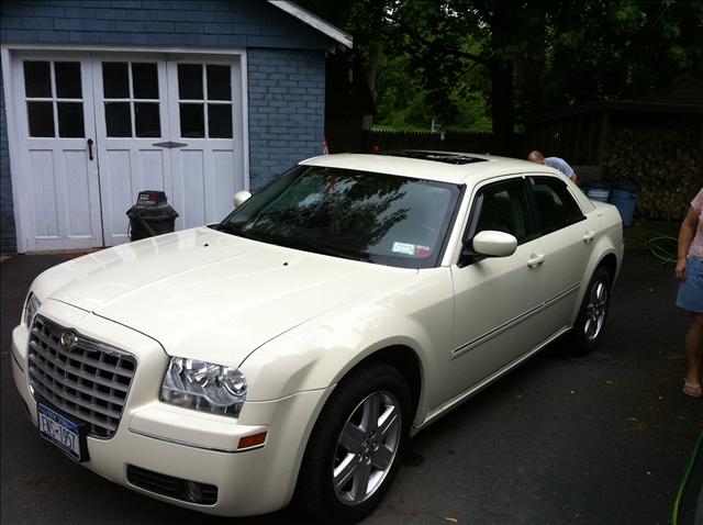 2006 Chrysler 300 SLT 25