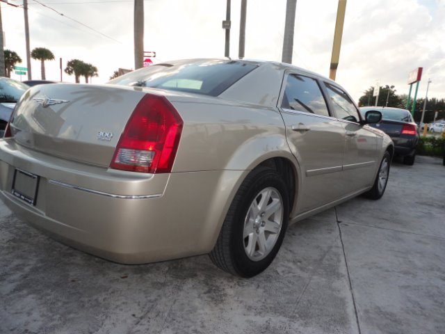 2006 Chrysler 300 3.5