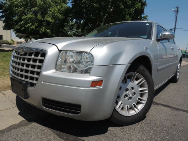 2006 Chrysler 300 Base