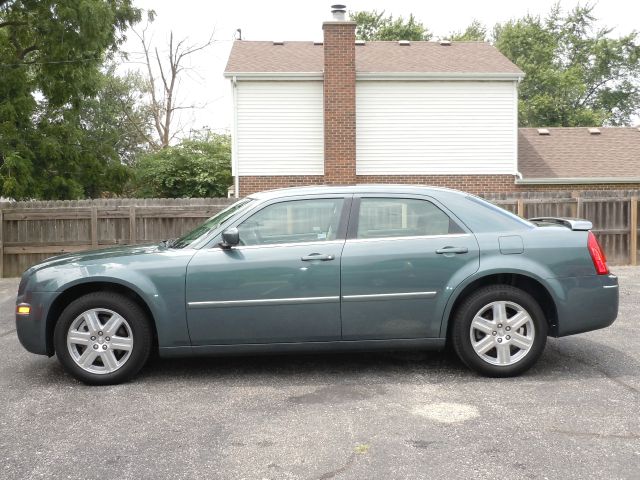 2006 Chrysler 300 GT Premium