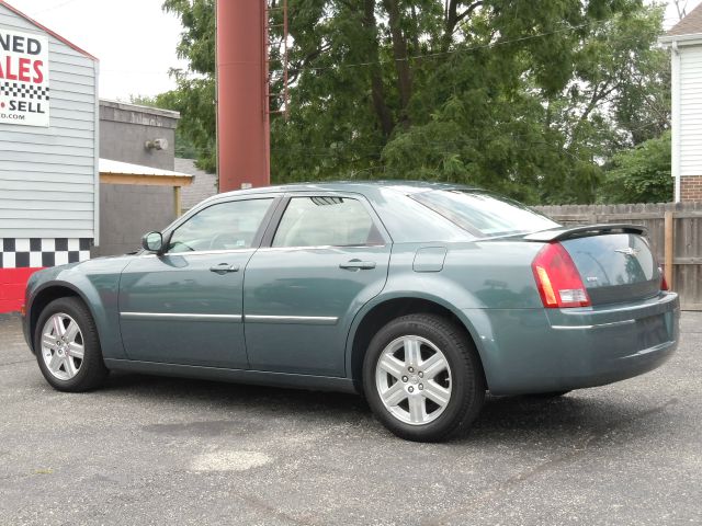 2006 Chrysler 300 GT Premium