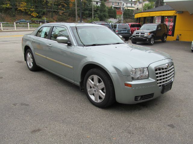 2006 Chrysler 300 GT Premium