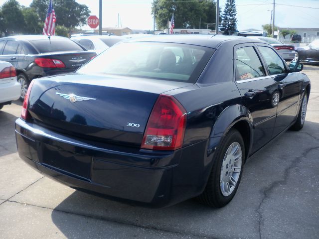 2006 Chrysler 300 Base