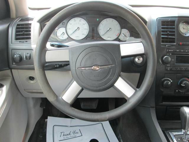 2006 Chrysler 300 Base