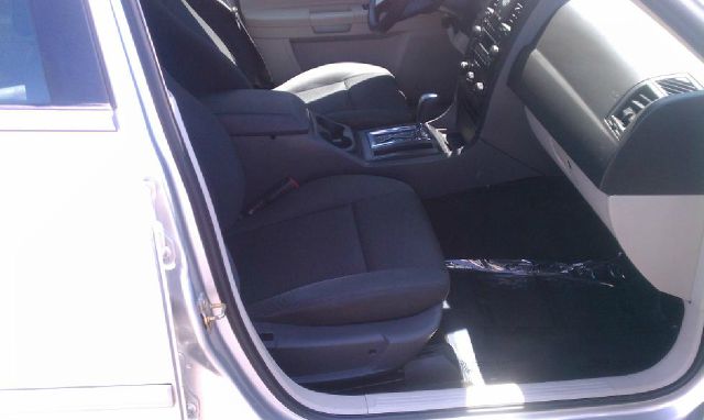 2006 Chrysler 300 Base