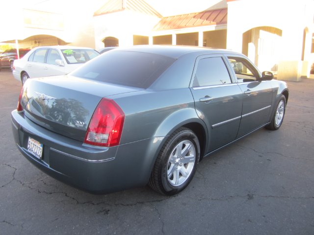 2006 Chrysler 300 3.5