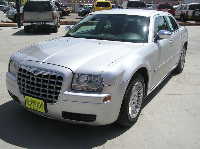 2006 Chrysler 300 Unknown