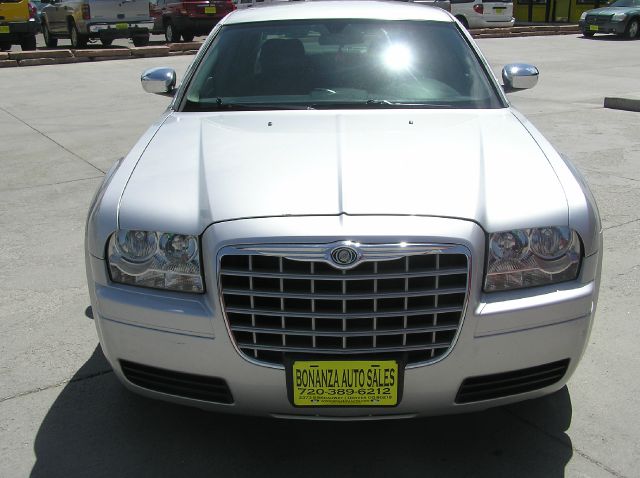 2006 Chrysler 300 Unknown