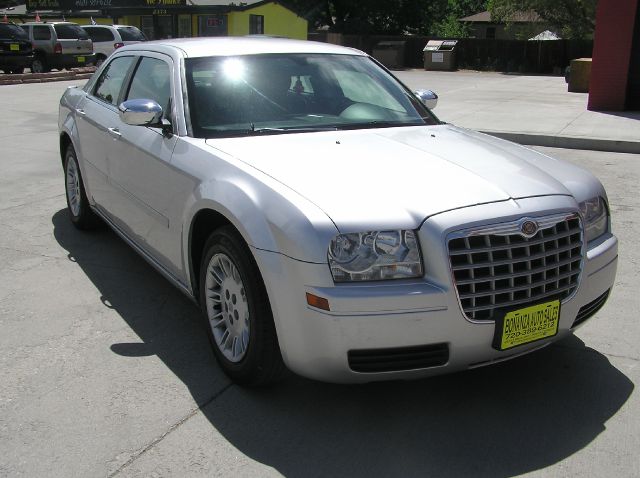 2006 Chrysler 300 Unknown