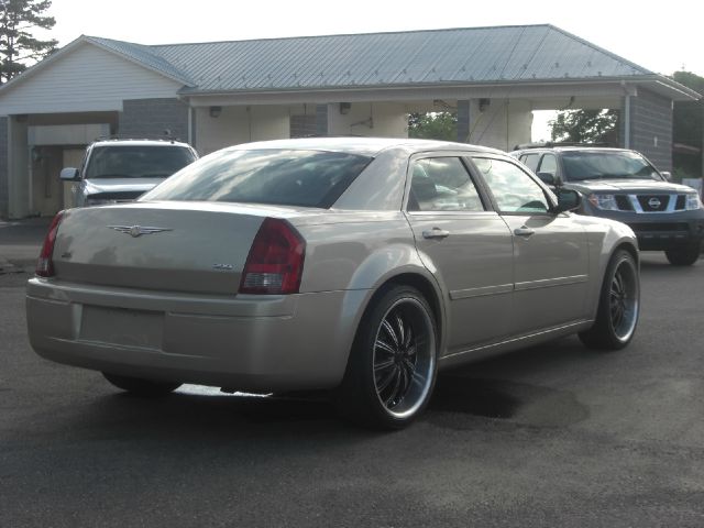 2006 Chrysler 300 Base