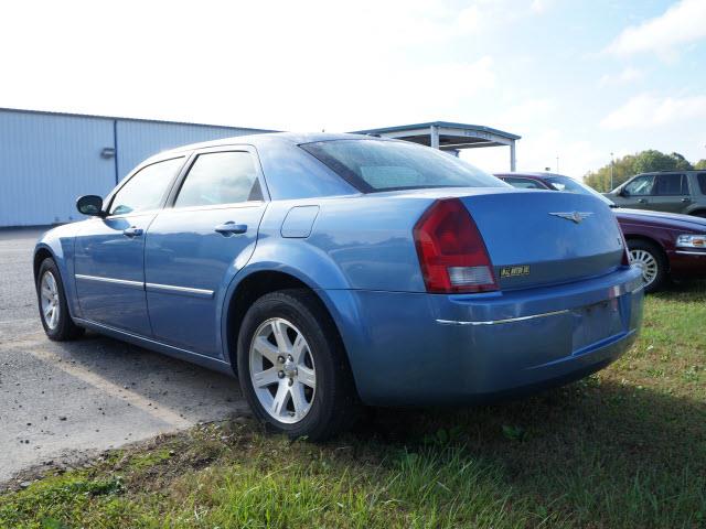 2007 Chrysler 300 ST SLT SXT Power Wagon Lar