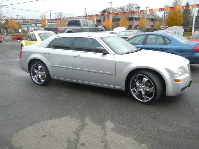 2007 Chrysler 300 Base