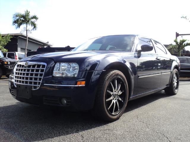 2007 Chrysler 300 SLT AWD 7 Passanger