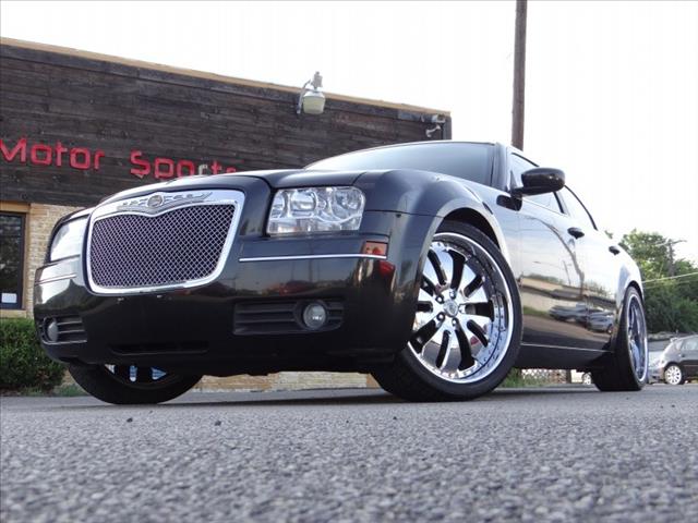 2007 Chrysler 300 4DR WGN 4WD Luxury