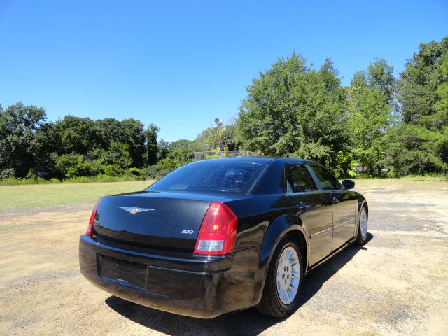 2007 Chrysler 300 Base