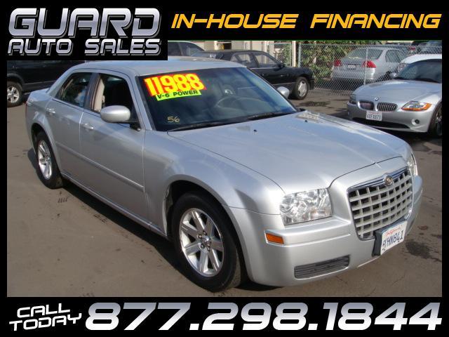 2007 Chrysler 300 Unknown