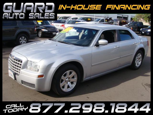 2007 Chrysler 300 Unknown