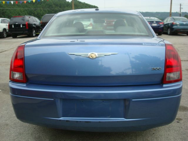 2007 Chrysler 300 Base