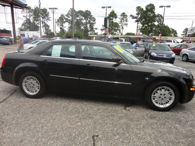 2007 Chrysler 300 Base