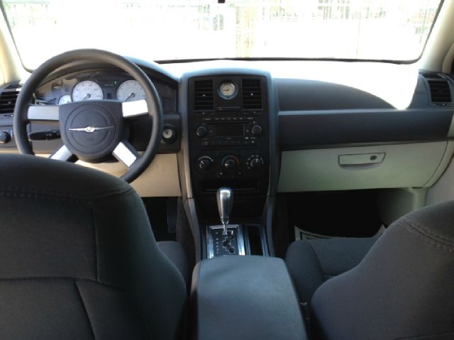 2007 Chrysler 300 Base