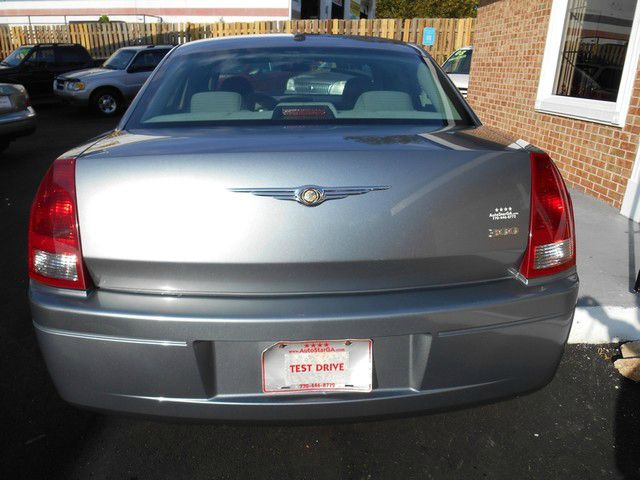 2007 Chrysler 300 Base