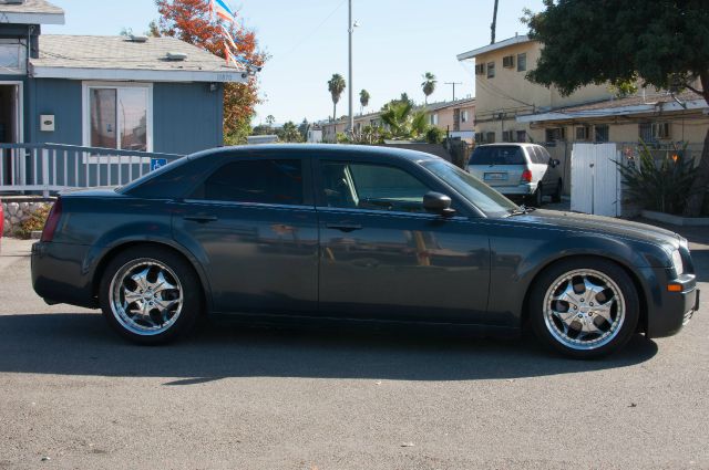 2007 Chrysler 300 Base