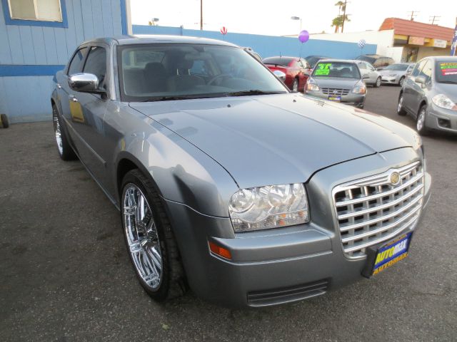 2007 Chrysler 300 Base