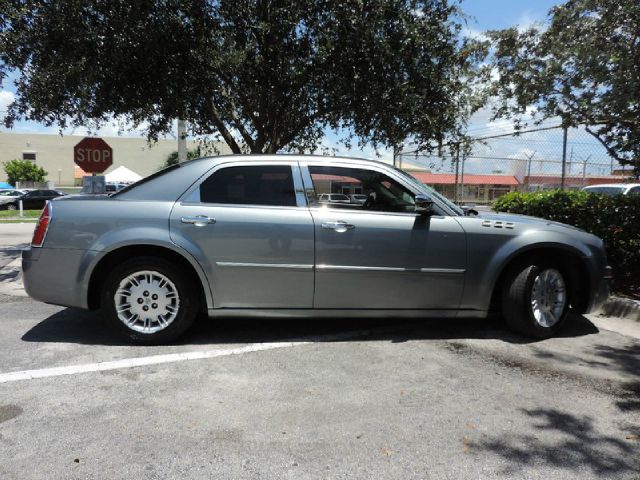 2007 Chrysler 300 Base