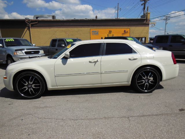 2007 Chrysler 300 Base