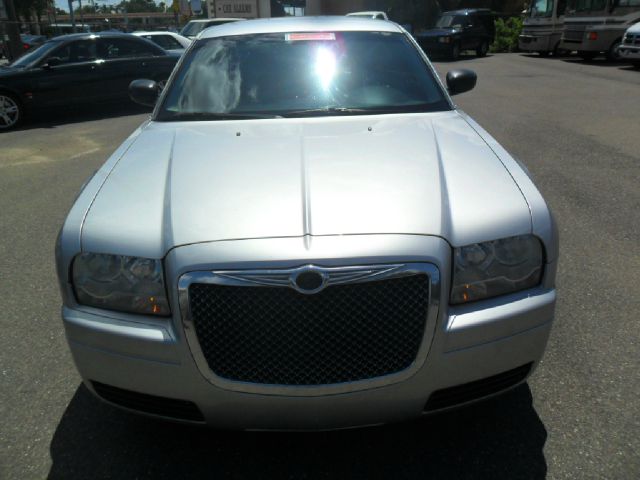 2007 Chrysler 300 Unknown