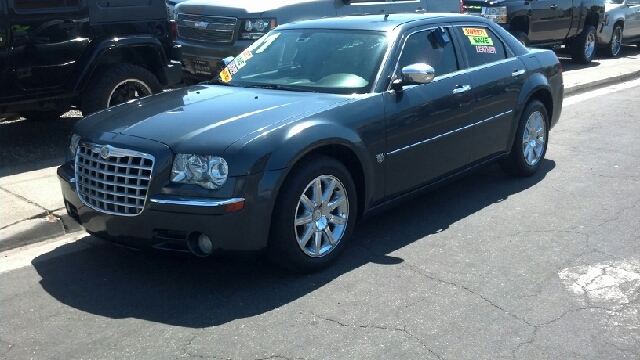 2007 Chrysler 300 Regular Cab