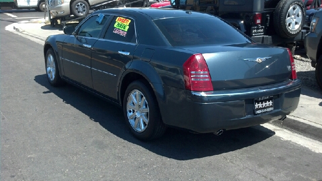 2007 Chrysler 300 Regular Cab