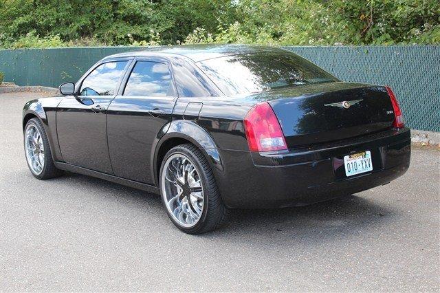 2007 Chrysler 300 Unknown