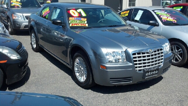 2007 Chrysler 300 Base