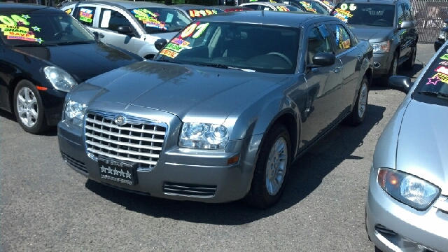 2007 Chrysler 300 Base