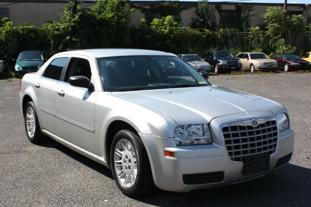 2007 Chrysler 300 Base